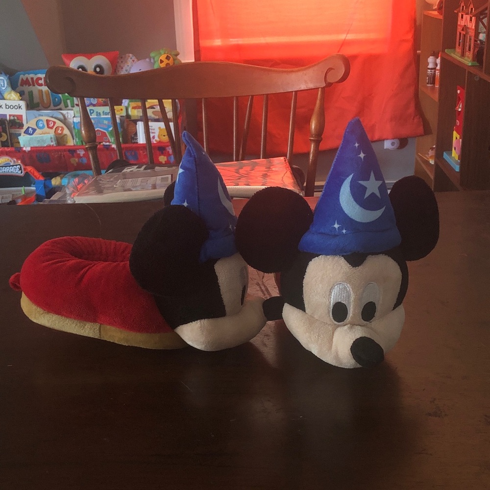 🥤 Disney Mickey Mouse Sorcerer Plush Slippers